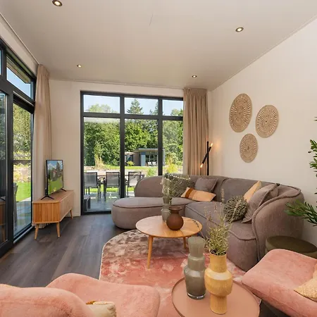 홀리데이파크 Veluwepark De Bosgraaf | Luxe & Wellness