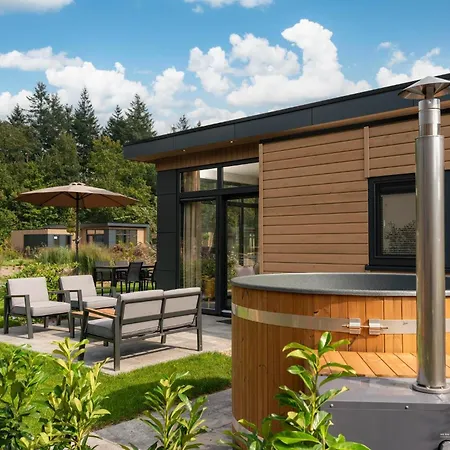 Aldeamento Turístico Veluwepark De Bosgraaf | Luxe & Wellness Lieren